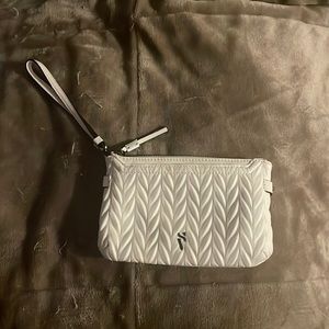 simply vera by vera wang wristlet